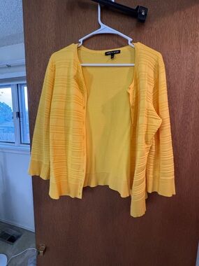 Cable & Gauge Bright Yellow Knit Button-Front Cardigan
